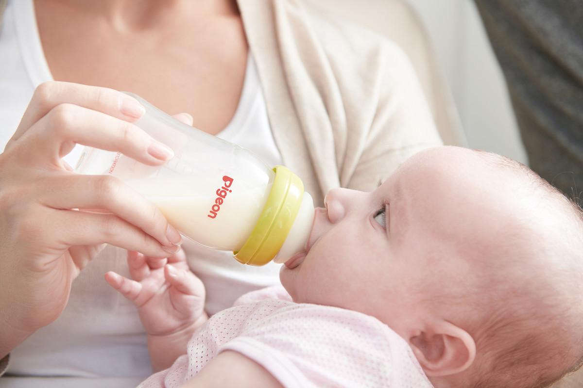 Lực hút sữa của bé ngày càng lớn